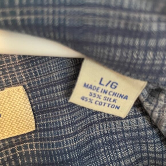 Tommy Bahama Button Down - Picture 4 of 6